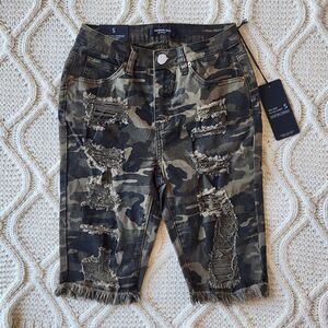 NWT American Bazi Olive Camo Bermuda Shorts Size S